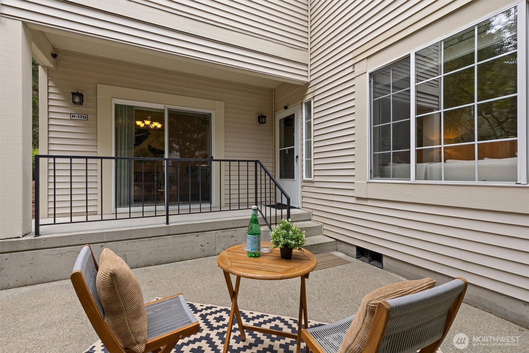 10909 Avondale Road NE #R170, Redmond, WA 98052