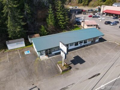 24113 N US Highway 101 , Hoodsport, WA 98548