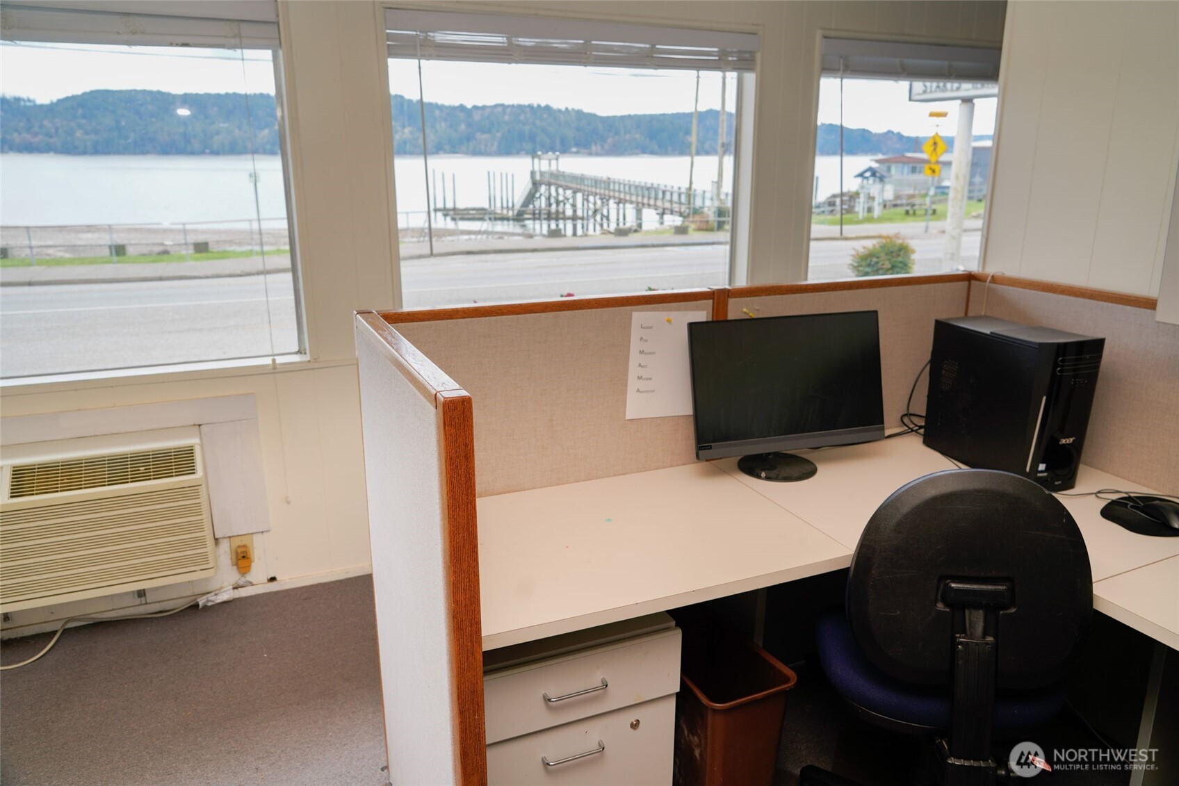 24113 N US Highway 101 , Hoodsport, WA 98548