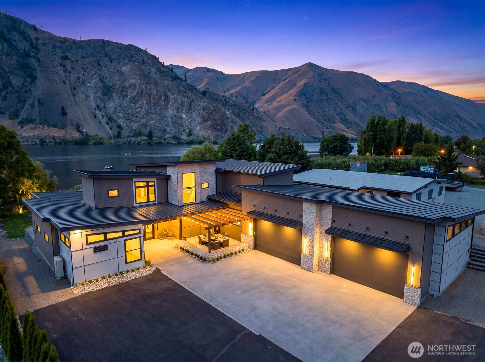 11 W Rocky Road , Orondo, WA 98843