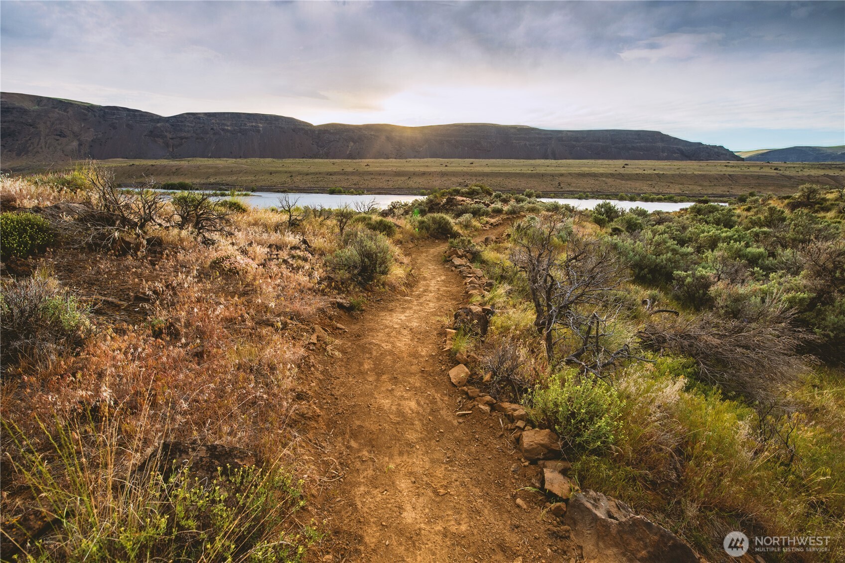 15 Old Bridge Lane , Malaga, WA 98828