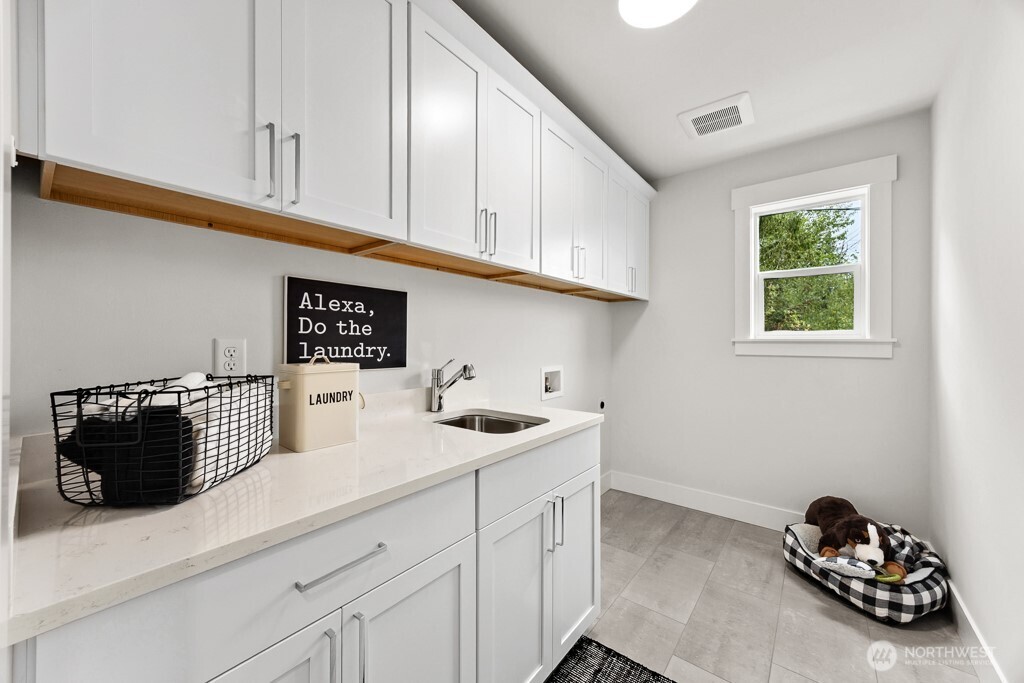 19512 81st Place NE #4, Kenmore, WA 98028