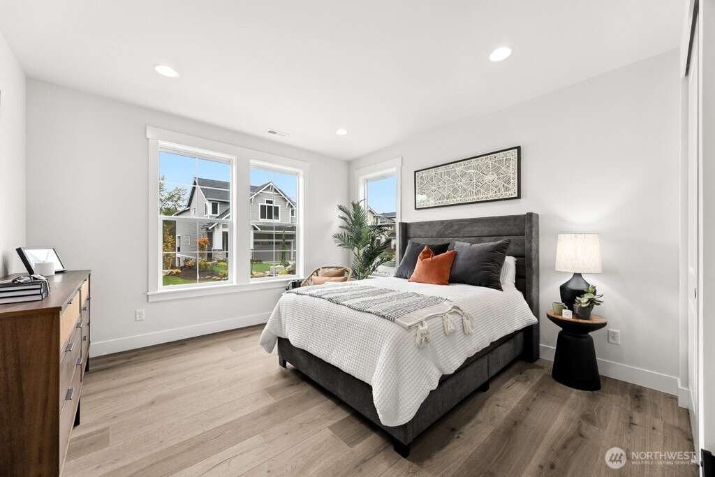 19512 81st Place NE #4, Kenmore, WA 98028