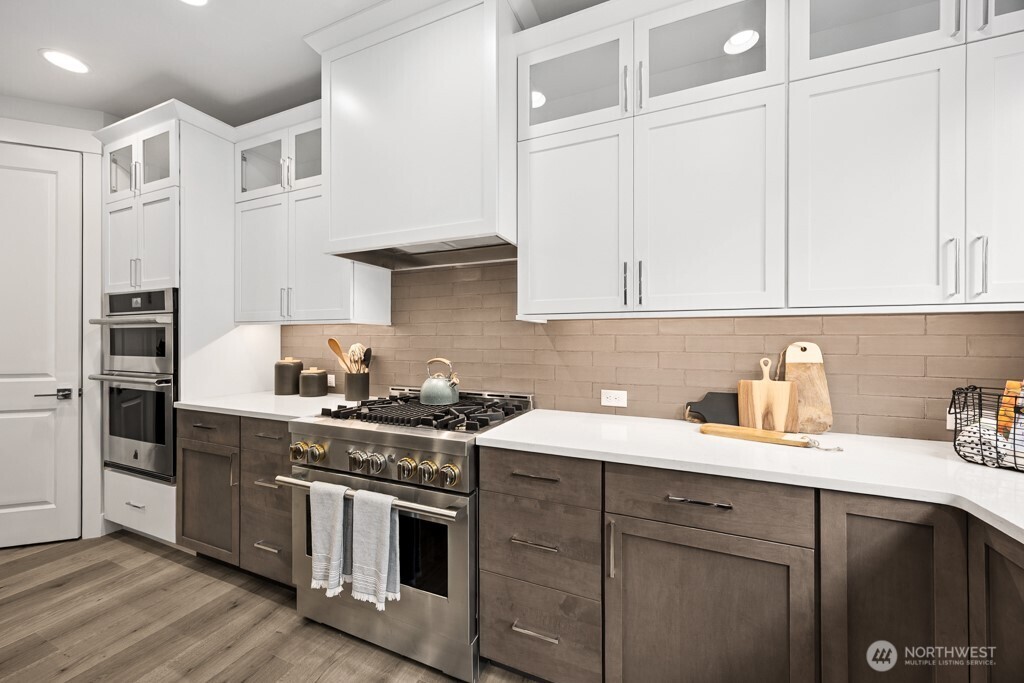 19512 81st Place NE #4, Kenmore, WA 98028