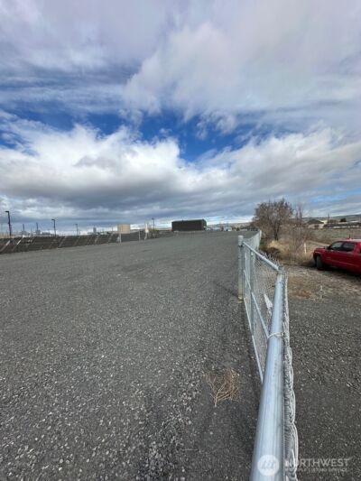 211 B Street NW, Quincy, WA 98848 - Photo 3