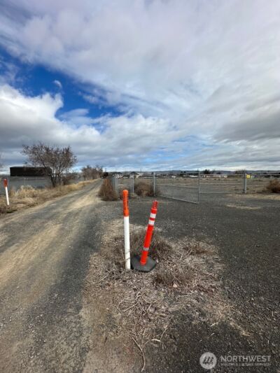 211 B Street NW, Quincy, WA 98848 - Photo 6