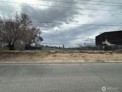 211 B Street NW, Quincy, WA 98848 - Photo 7