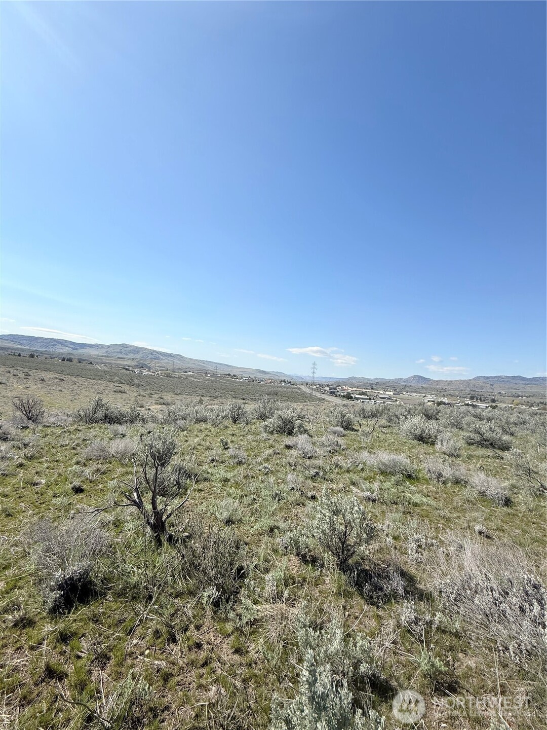 74 Highway 97 , Omak, WA 98841