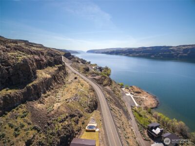 1422 SW Sunland Road , Quincy, WA 98848