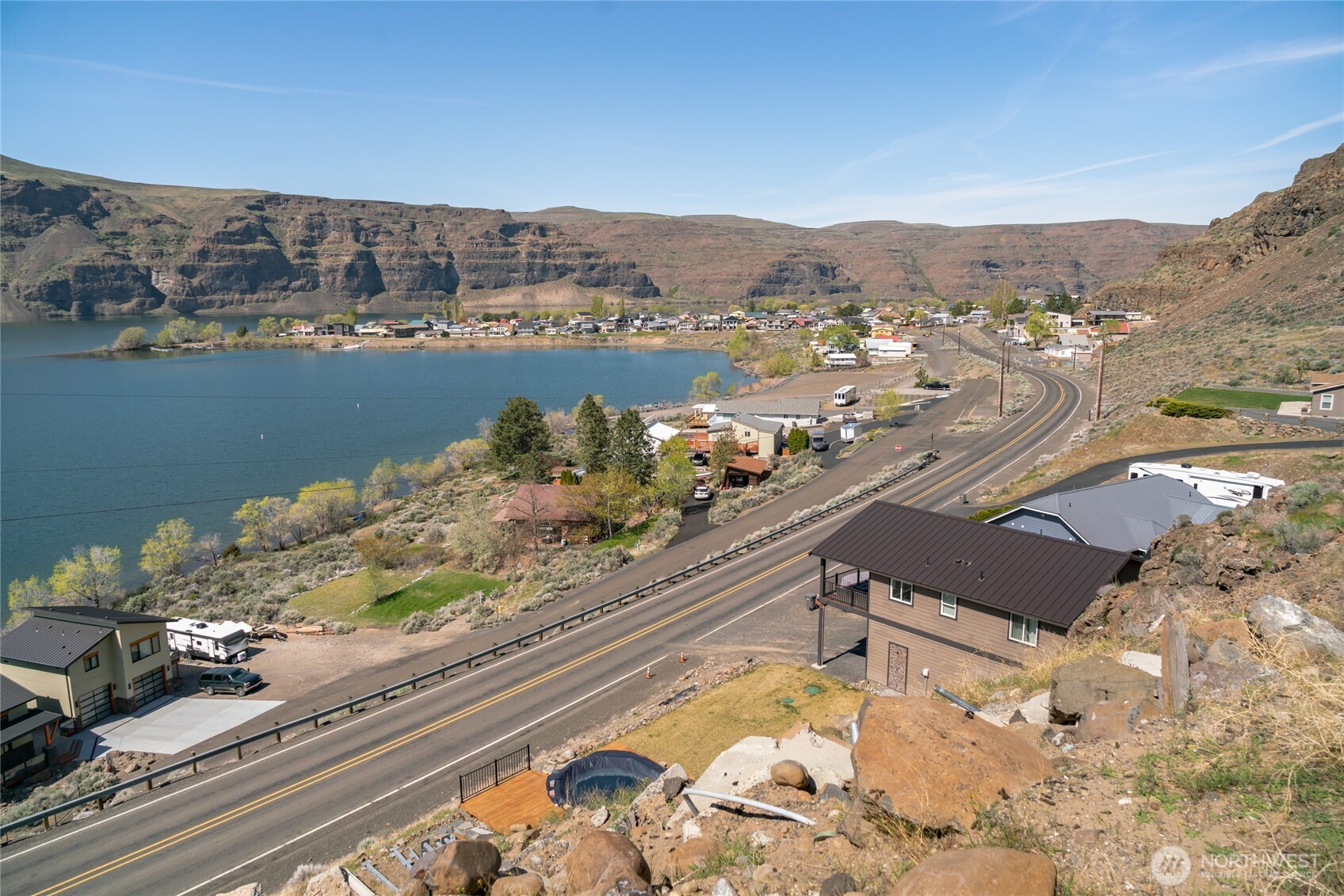 1422 SW Sunland Road , Quincy, WA 98848