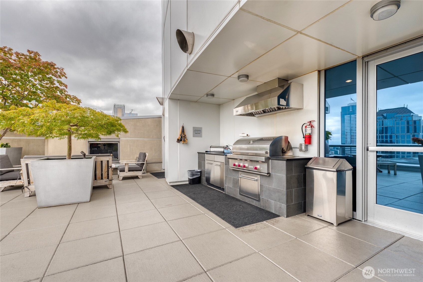 1521 2nd Avenue #2502, Seattle, WA 98101-4518