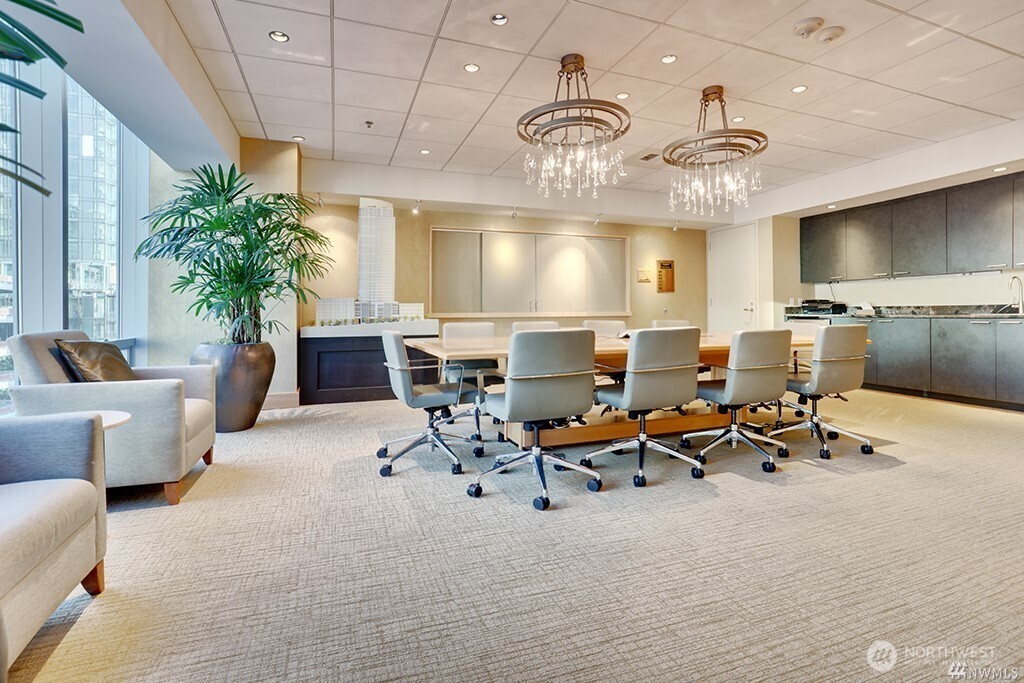 1521 2nd Avenue #2502, Seattle, WA 98101-4518