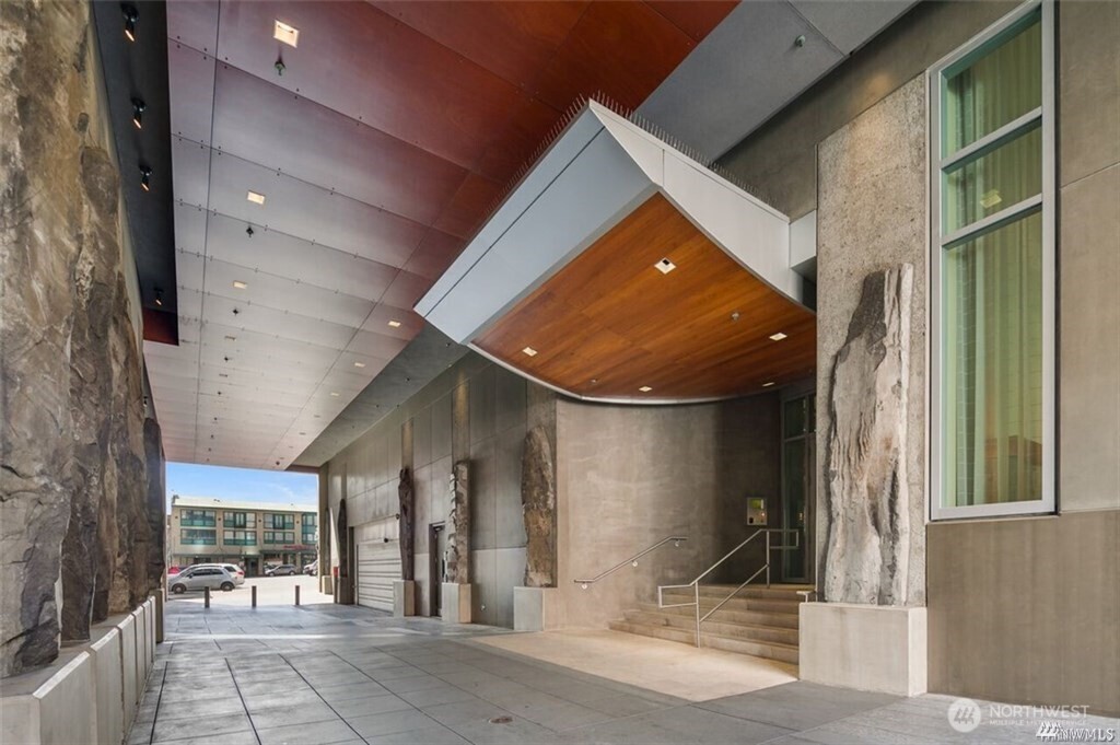 1521 2nd Avenue #2502, Seattle, WA 98101-4518