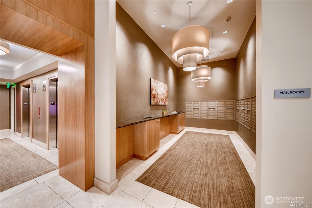 1521 2nd Avenue #2502, Seattle, WA 98101-4518