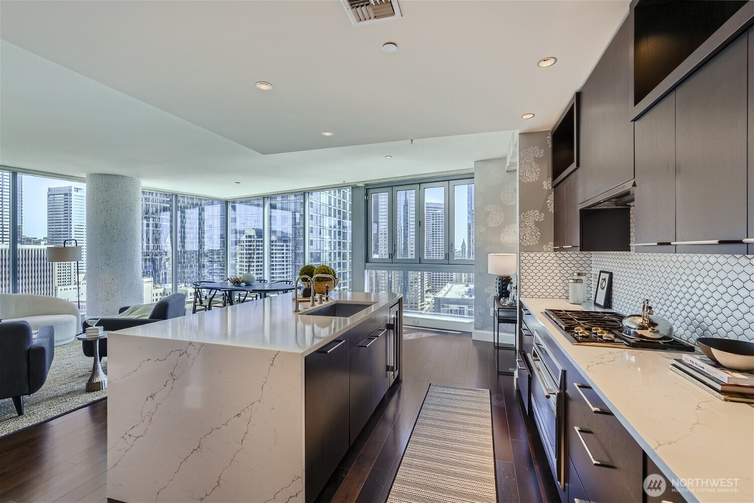 1521 2nd Avenue #2502, Seattle, WA 98101-4518