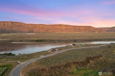 262 Ravens Home Lane , Malaga, WA 98828 - Photo 1