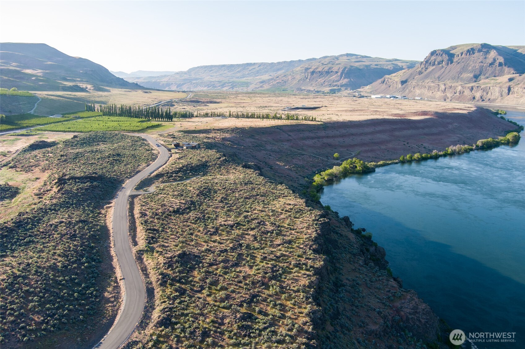 262 Ravens Home Lane , Malaga, WA 98828