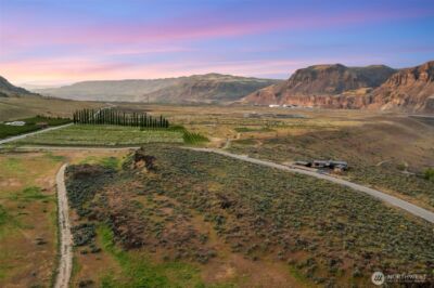 262 Ravens Home Lane , Malaga, WA 98828 - Photo 11