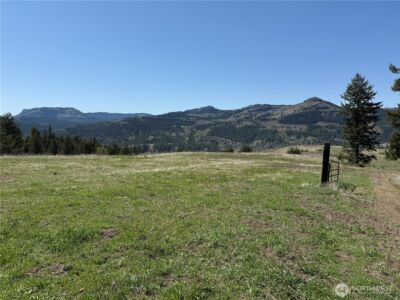 26 Grandview Road , Curlew, WA 99118