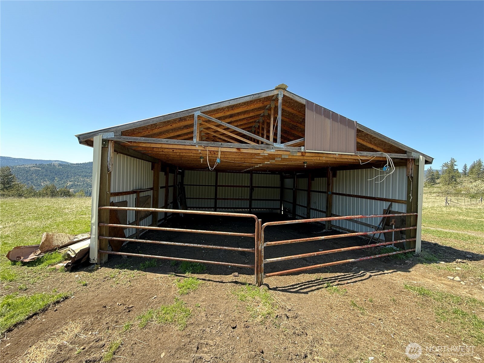 26 Grandview Road , Curlew, WA 99118