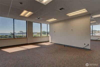 275 SE Pioneer Way #204, Oak Harbor, WA 98277 - Photo 11