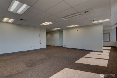 275 SE Pioneer Way #204, Oak Harbor, WA 98277 - Photo 5