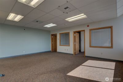 275 SE Pioneer Way #204, Oak Harbor, WA 98277 - Photo 8