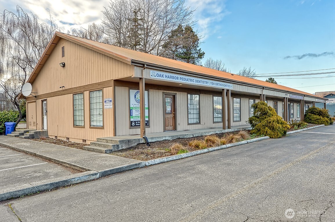 31775 State Route 20 #A&B, Oak Harbor, WA 98277