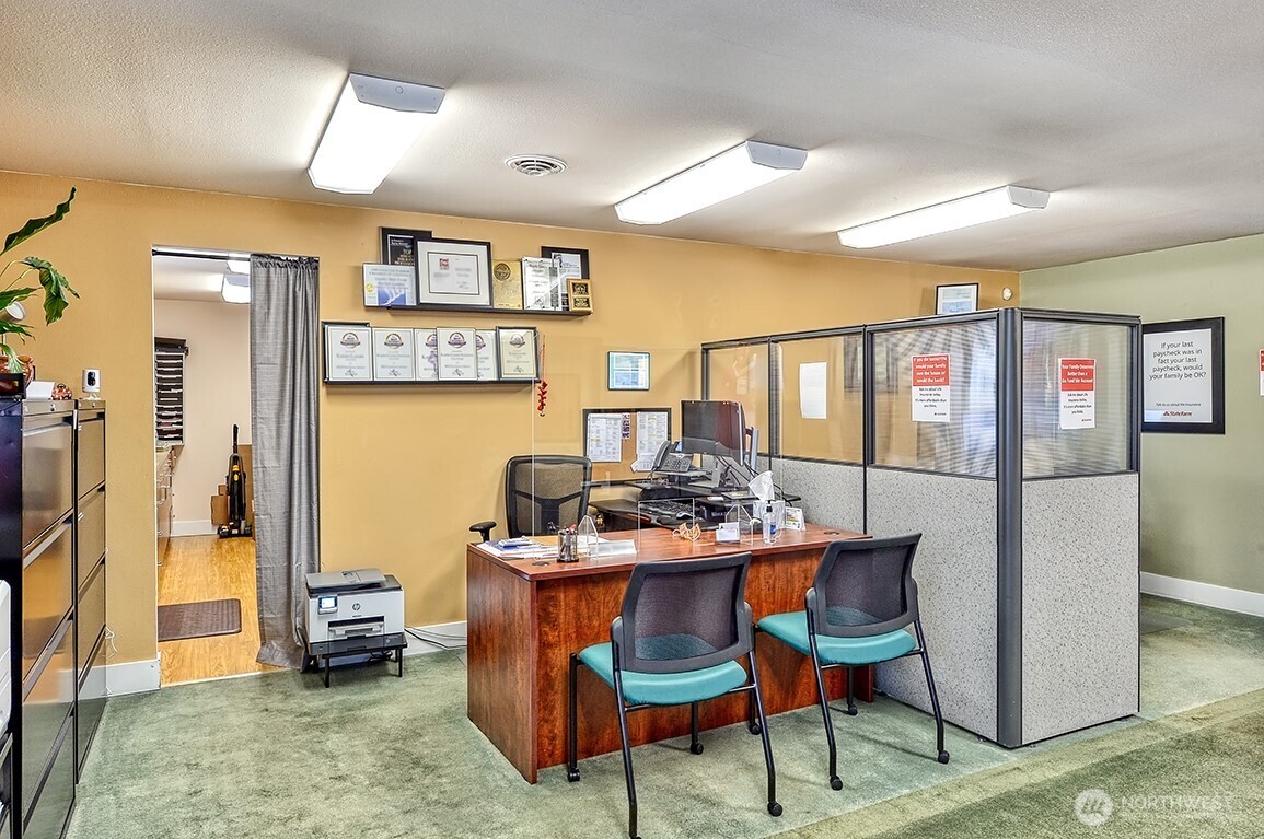 31775 State Route 20 #A&B, Oak Harbor, WA 98277