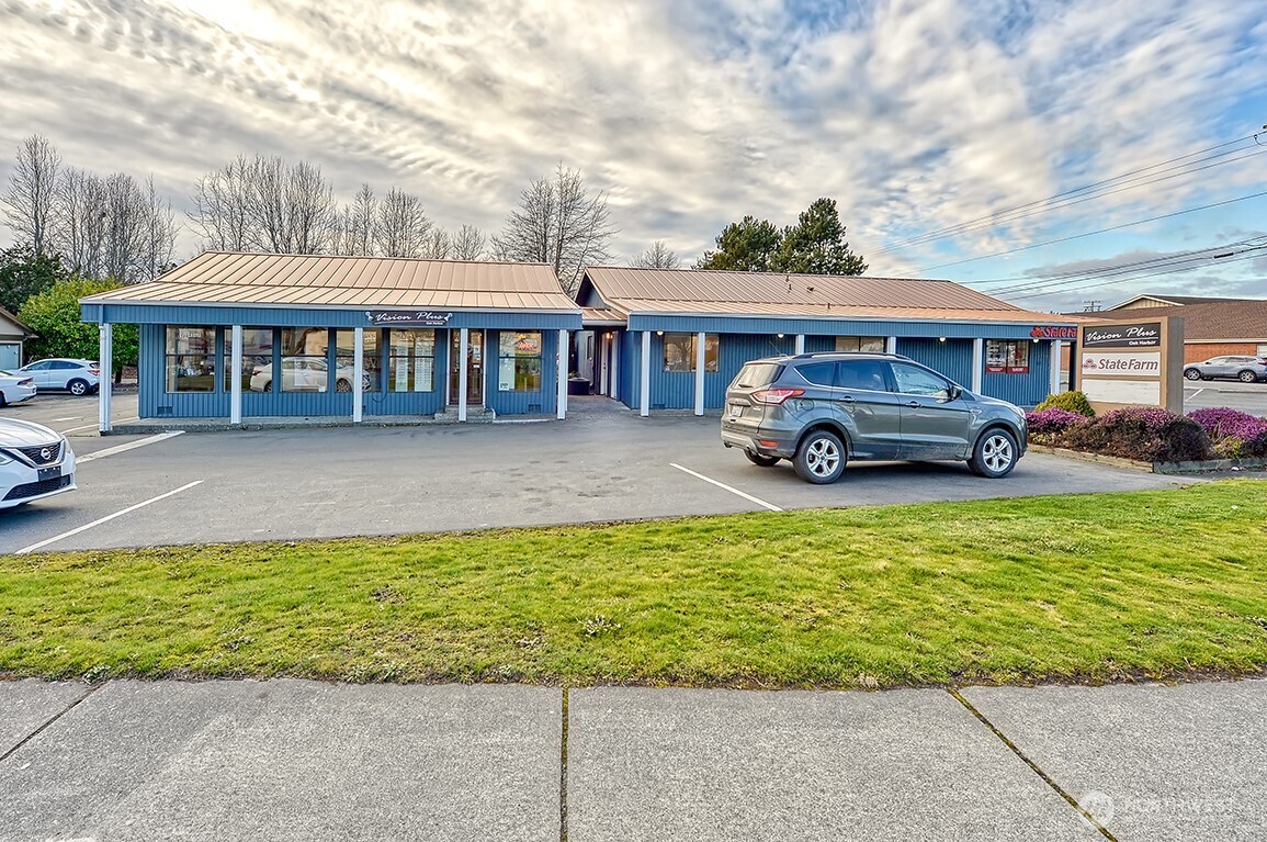 31775 State Route 20 #A&B, Oak Harbor, WA 98277