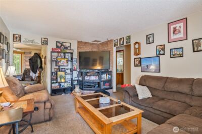 1016 Oak , Kelso, WA 98626 - Photo 4