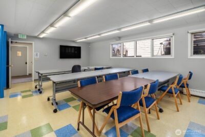 2300 W Commodore Way , Seattle, WA 98199 - Photo 23