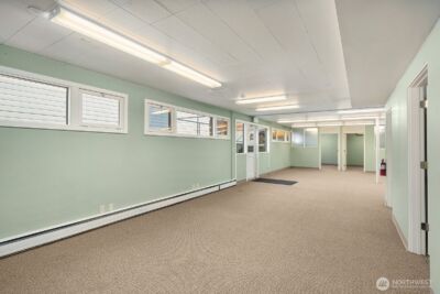 2300 W Commodore Way , Seattle, WA 98199 - Photo 26