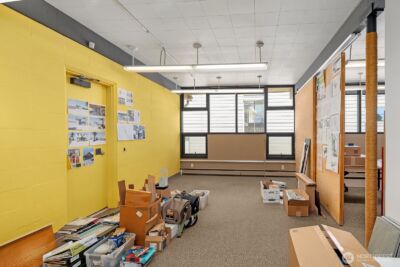 2300 W Commodore Way , Seattle, WA 98199 - Photo 38