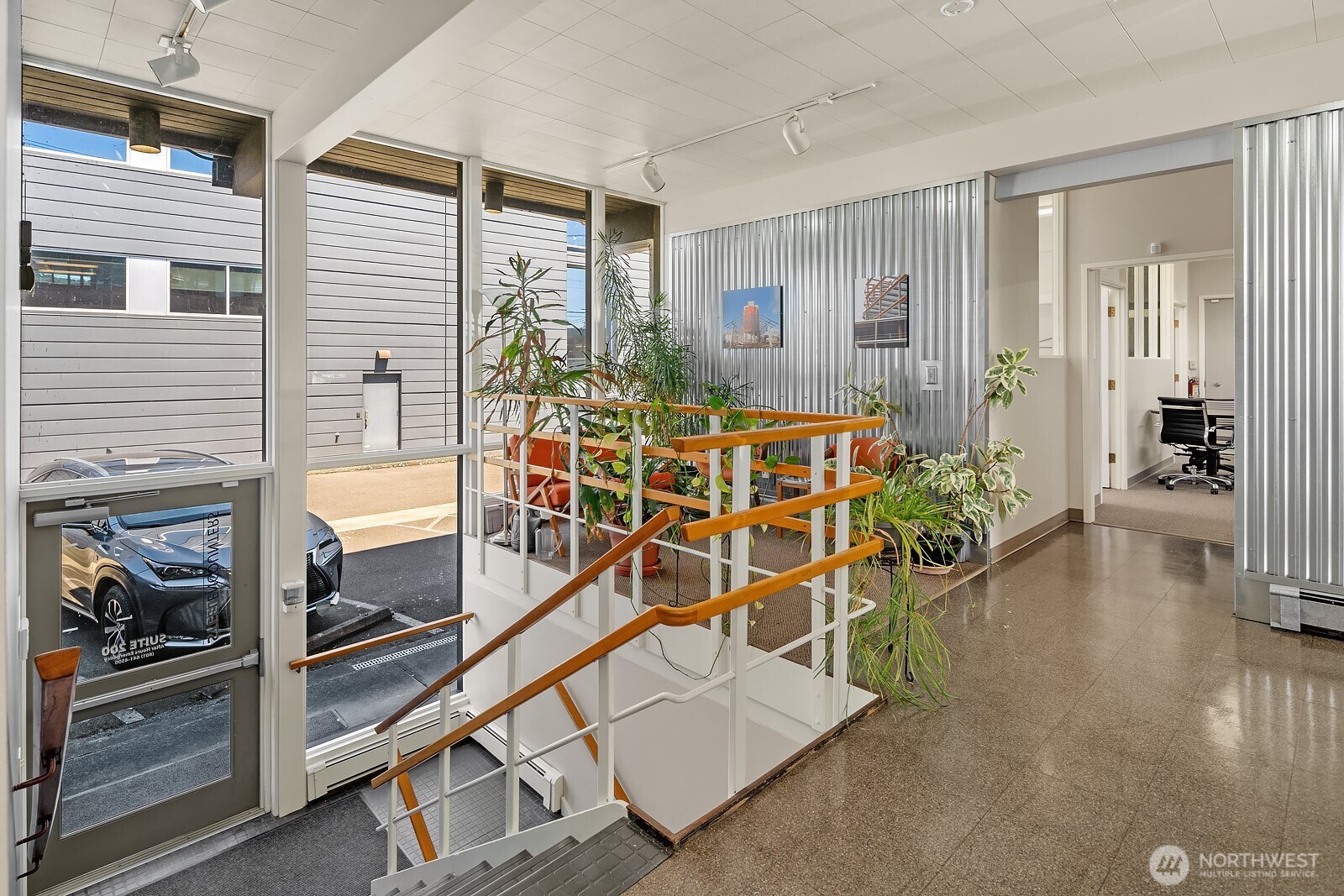 2300 W Commodore Way , Seattle, WA 98199