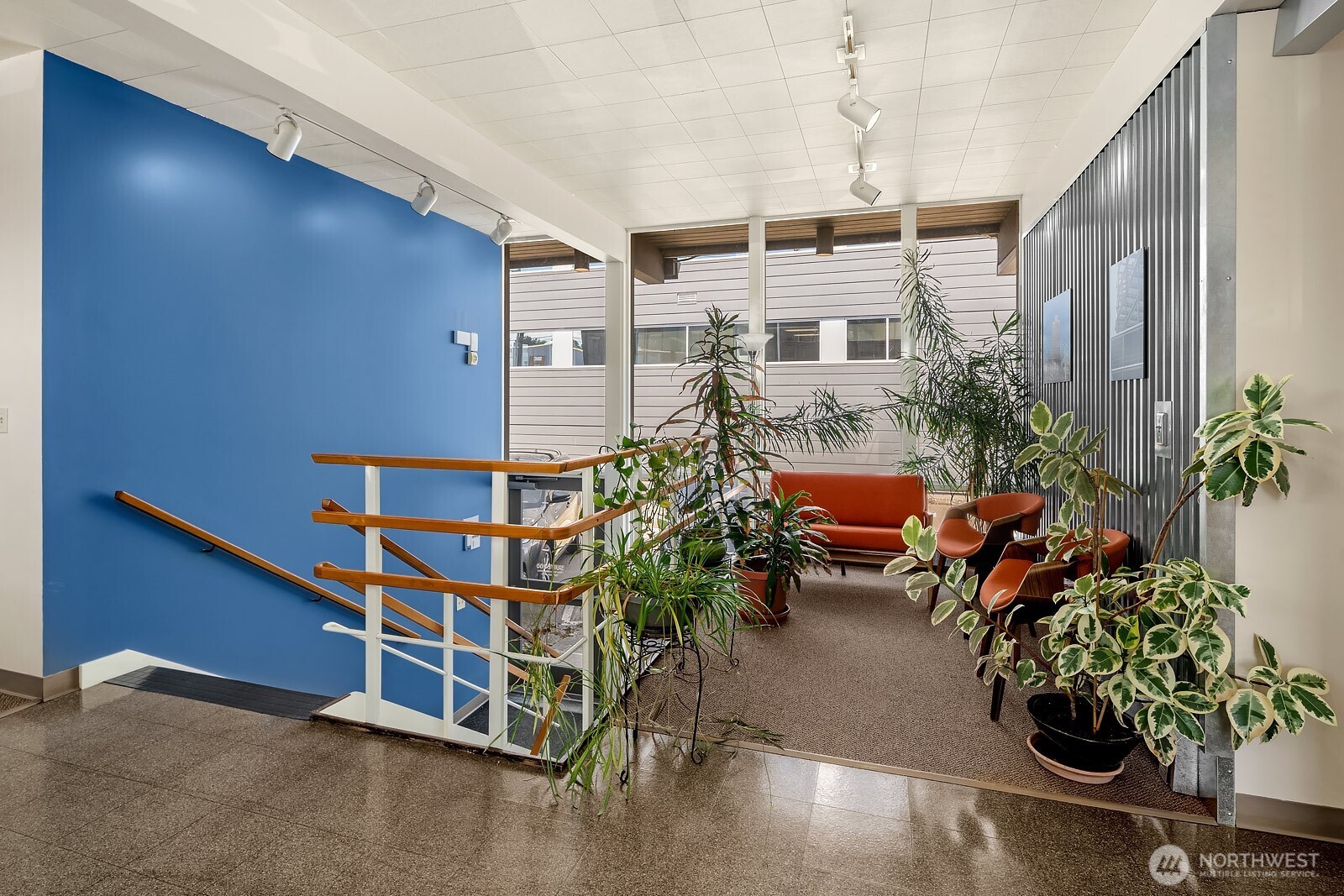 2300 W Commodore Way , Seattle, WA 98199