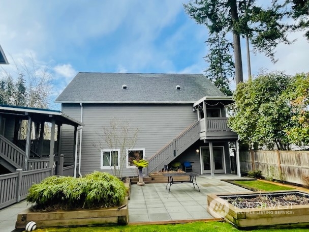 250 Madrona Way NE, Bainbridge Island, WA 98110
