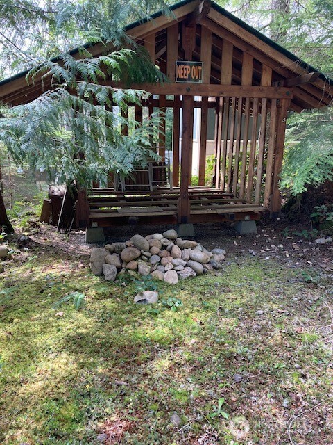 410 N Mount Seattle Way , Hoodsport, WA 98548