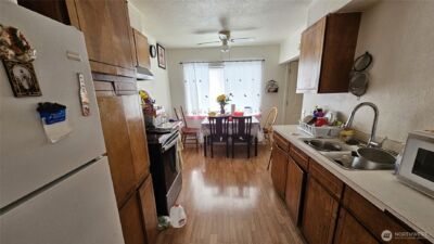 706 Laurel Street , Kelso, WA 98626 - Photo 4