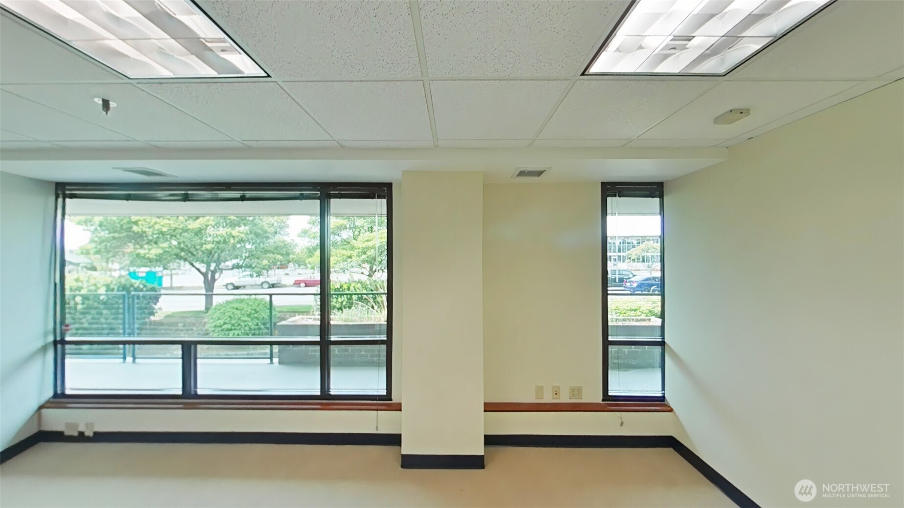 110 James Street #105, Edmonds, WA 98020