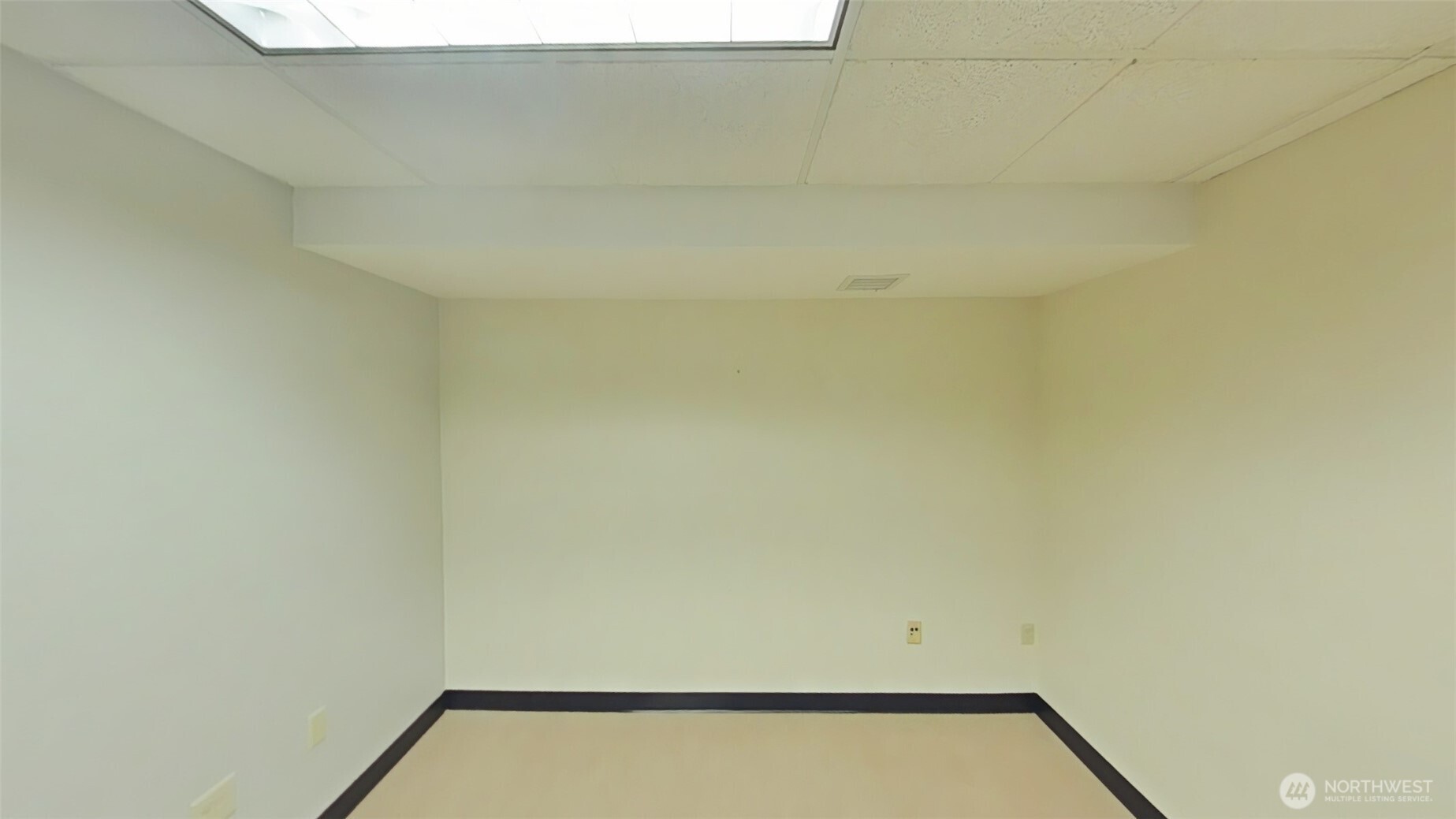 110 James Street #105, Edmonds, WA 98020