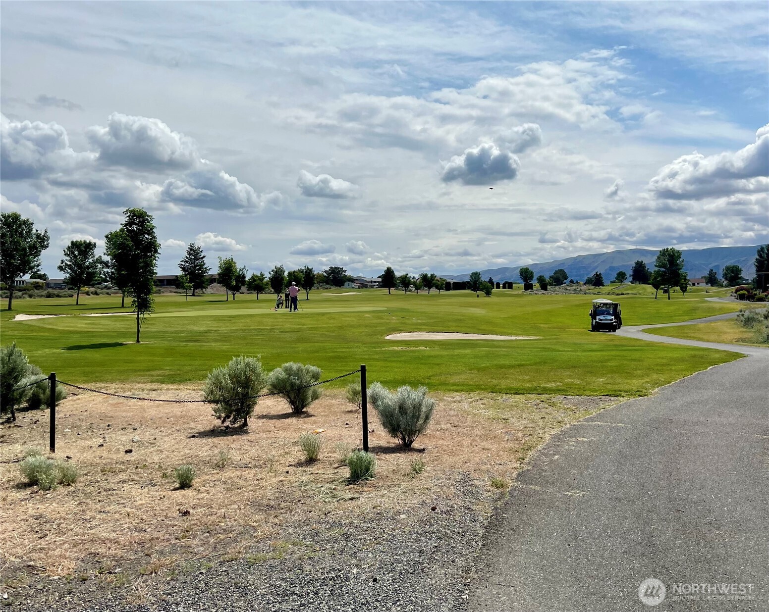 227 Sunshine Circle SW, Mattawa, WA 99349