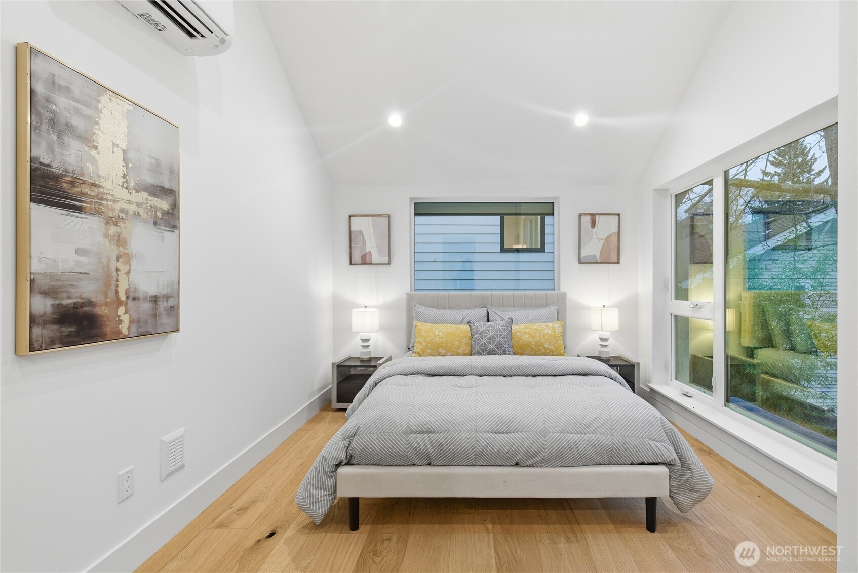 6547 11th Avenue NW #C, Seattle, WA 98117