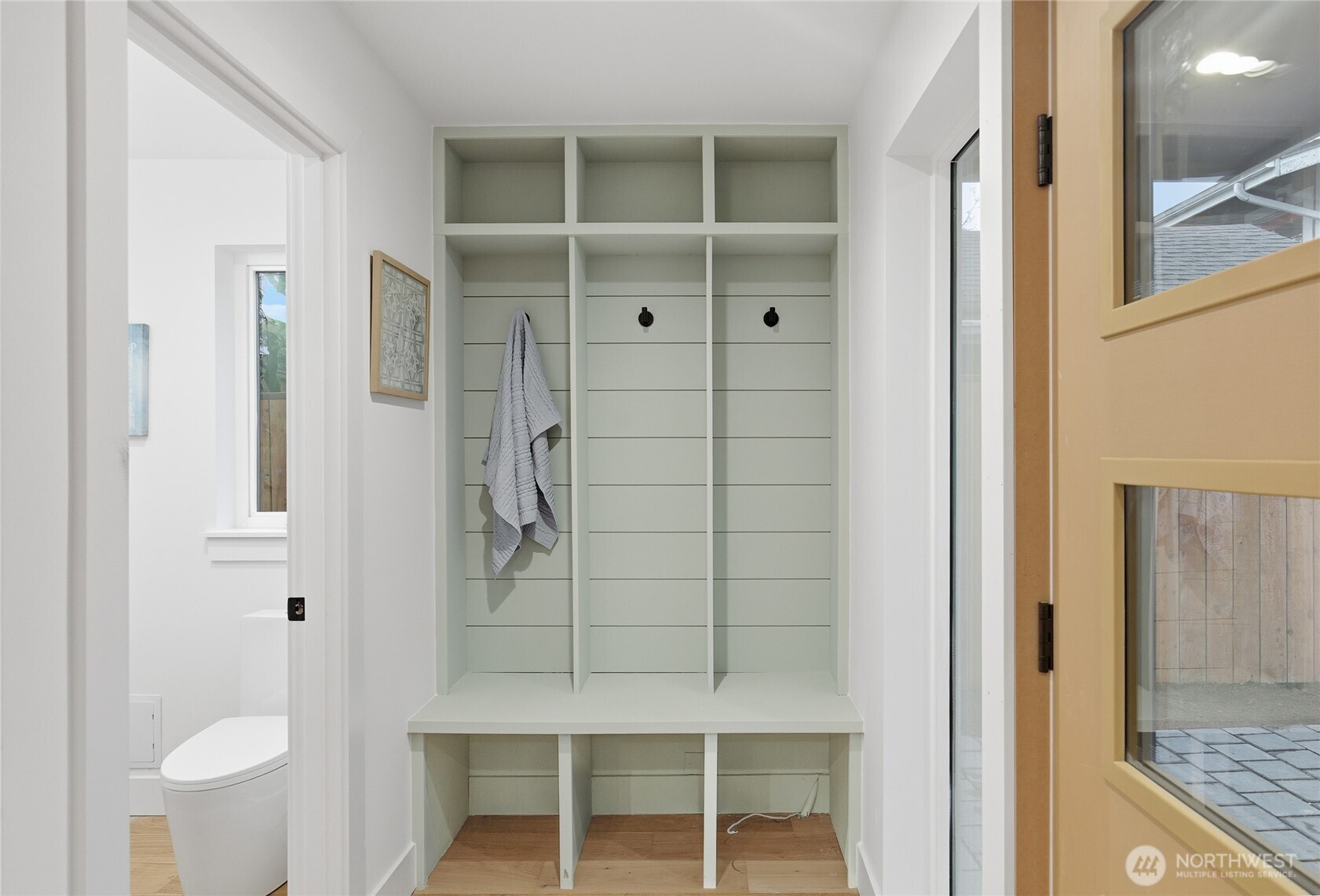 6547 11th Avenue NW #C, Seattle, WA 98117