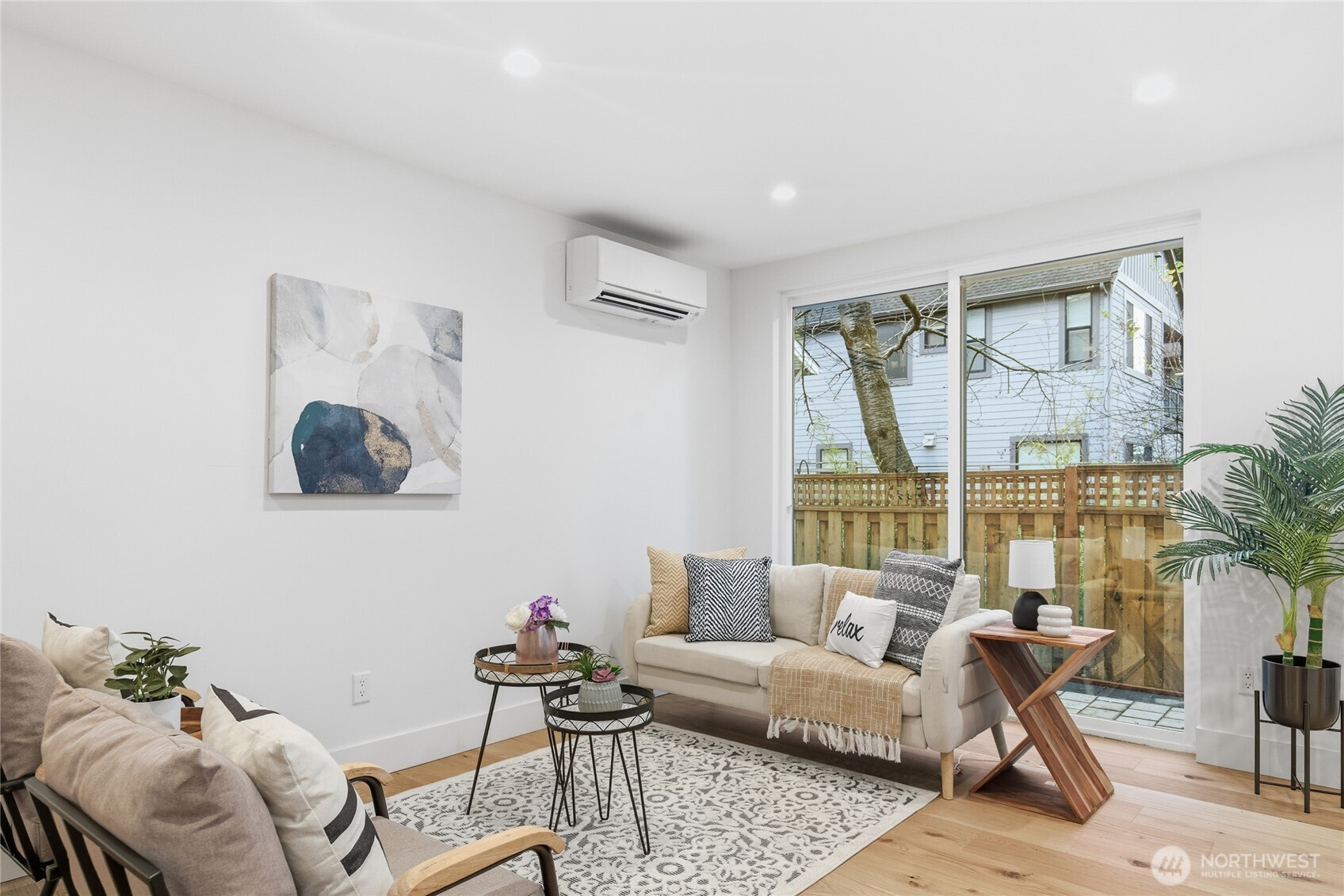 6547 11th Avenue NW #C, Seattle, WA 98117