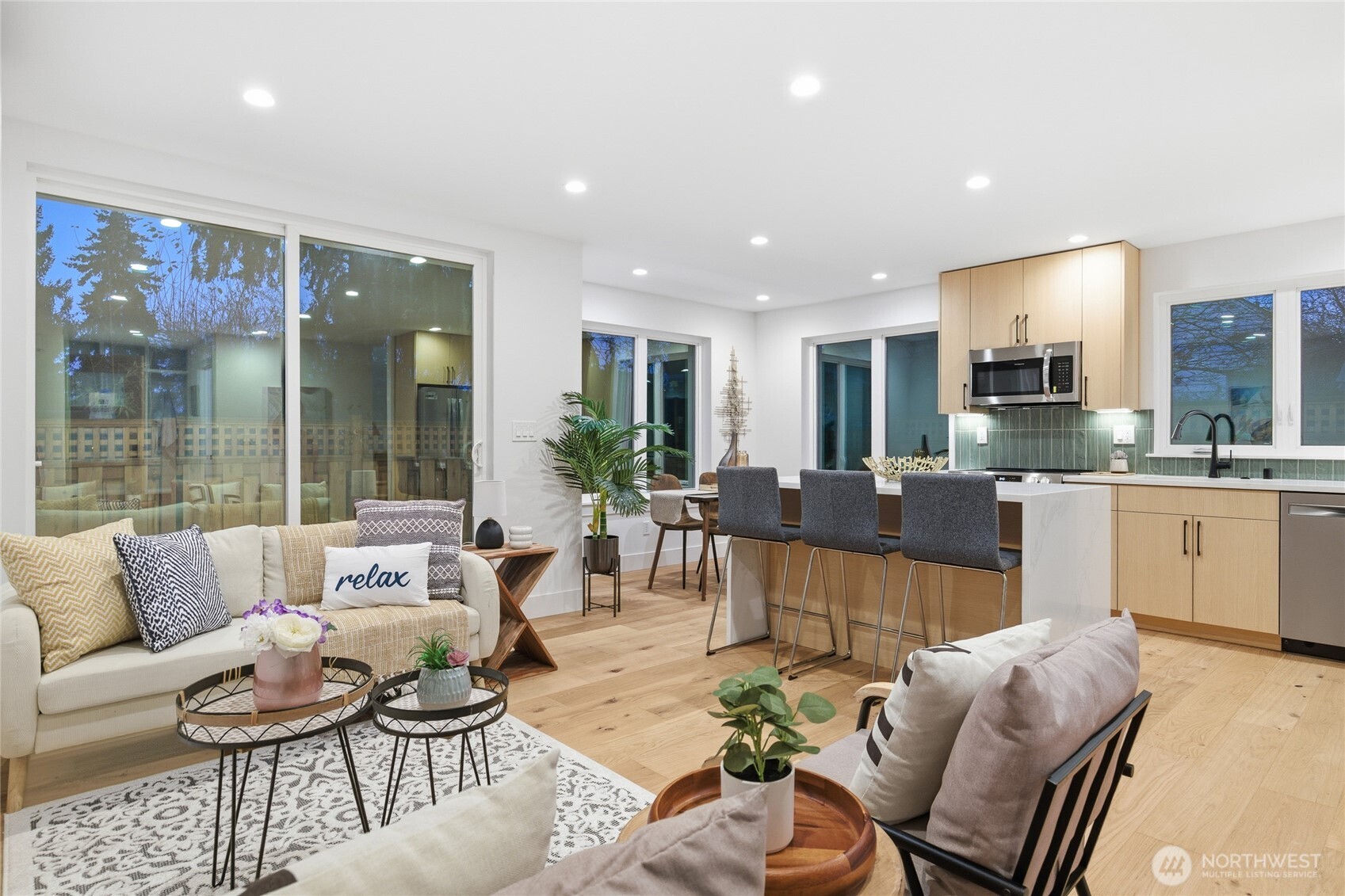 6547 11th Avenue NW #C, Seattle, WA 98117