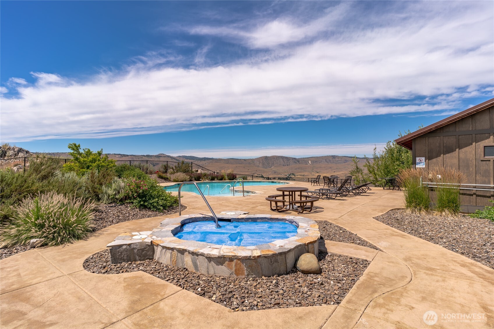 1 Gunsmoke Road , Brewster, WA 98812