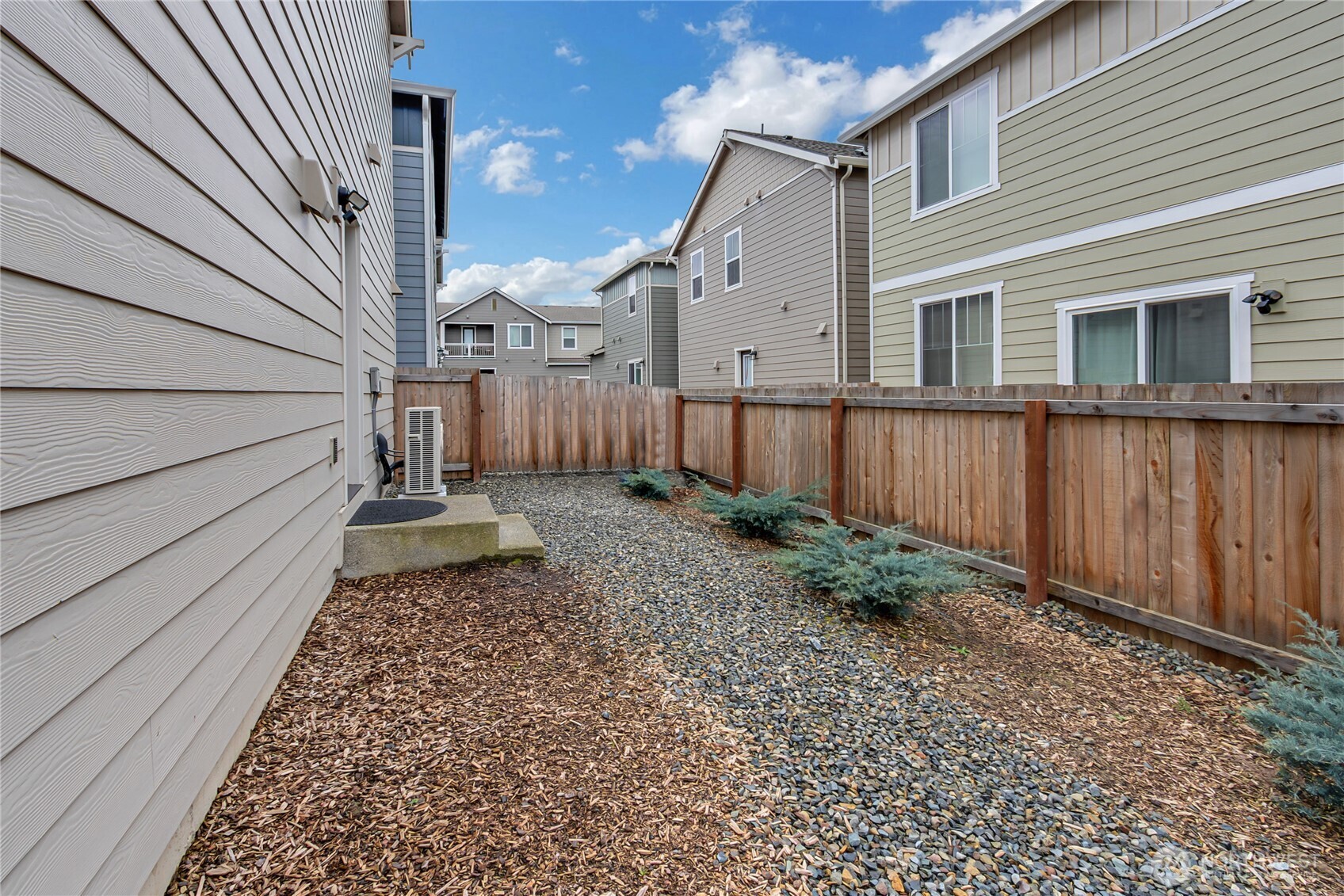 5212 E M Street , Tacoma, WA 98404