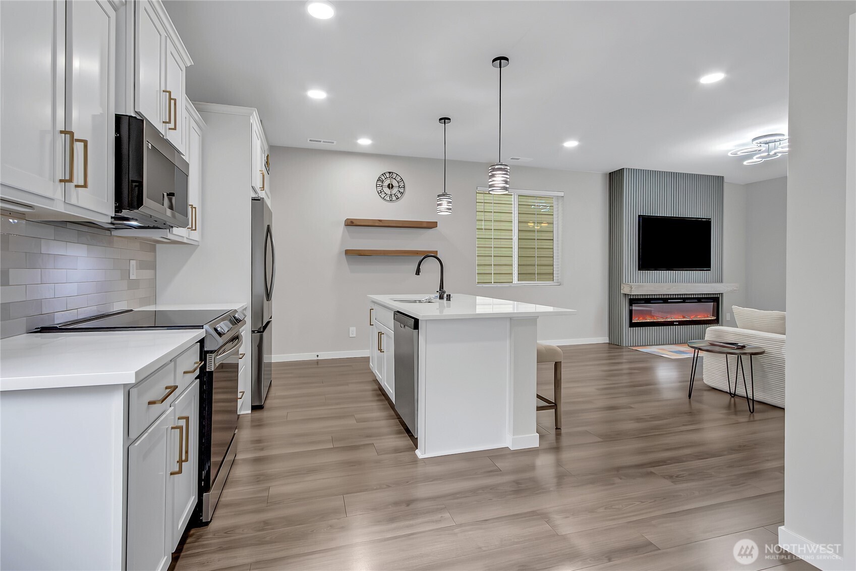 5212 E M Street , Tacoma, WA 98404