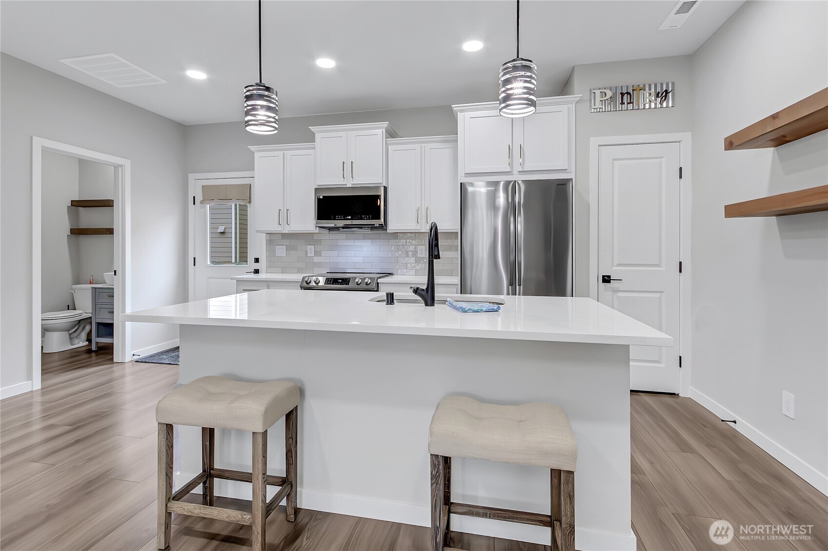 5212 E M Street , Tacoma, WA 98404